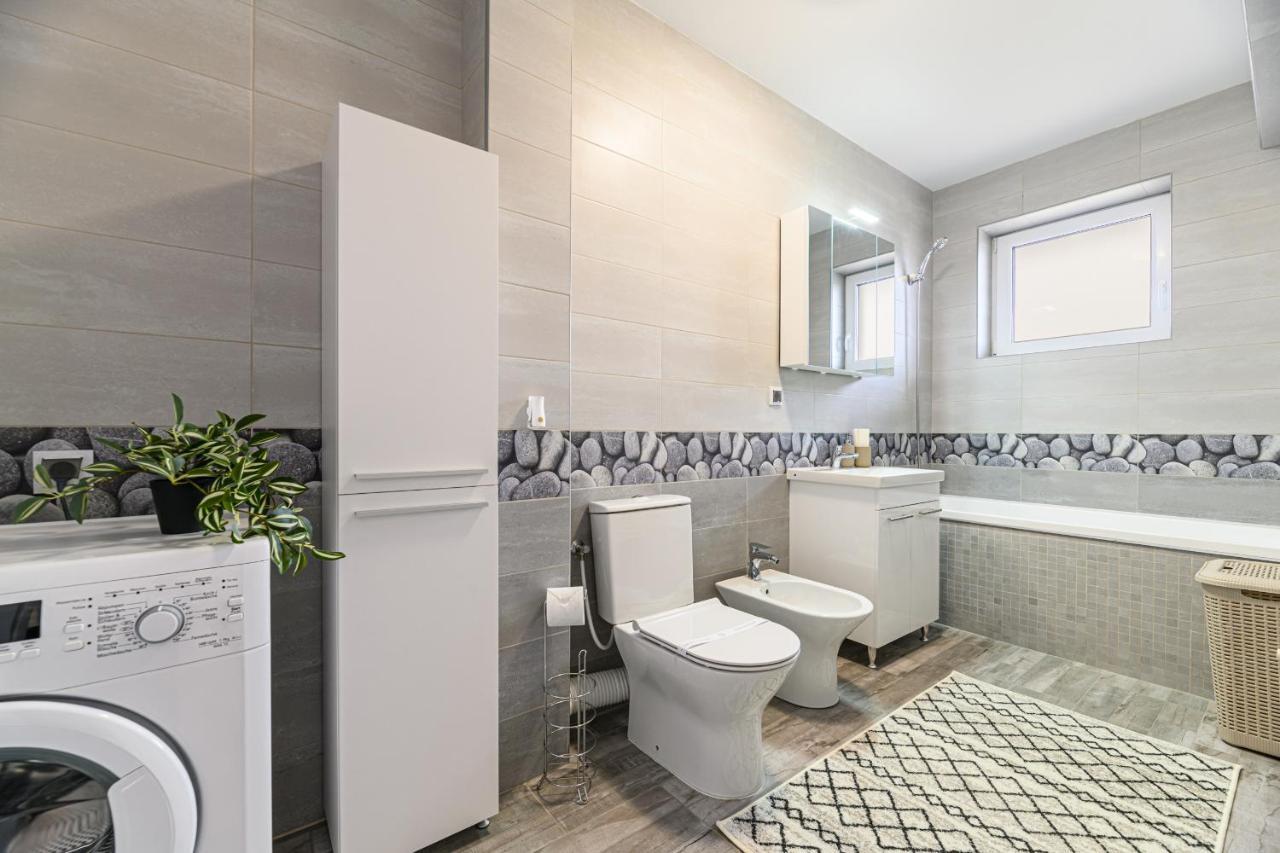 Stars Apartment Brasov Luaran gambar