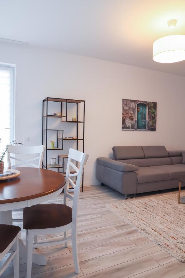 Stars Apartment Brasov Luaran gambar